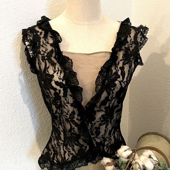 Tops - Vintage Lace Bodice